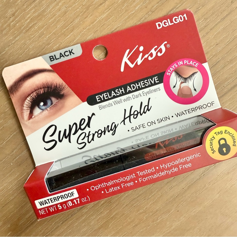 New: KISS Lash Set including Falscara Starter Kit, 2 strip lashes, 2 lash glues - Picture 4 of 6